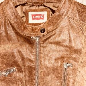 Levi's Tan Leather Jacket with Zipper Accents